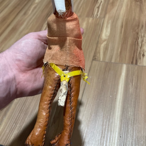 Handmade Vintage Leather Camel and Arabica Person - Picture 4 of 4